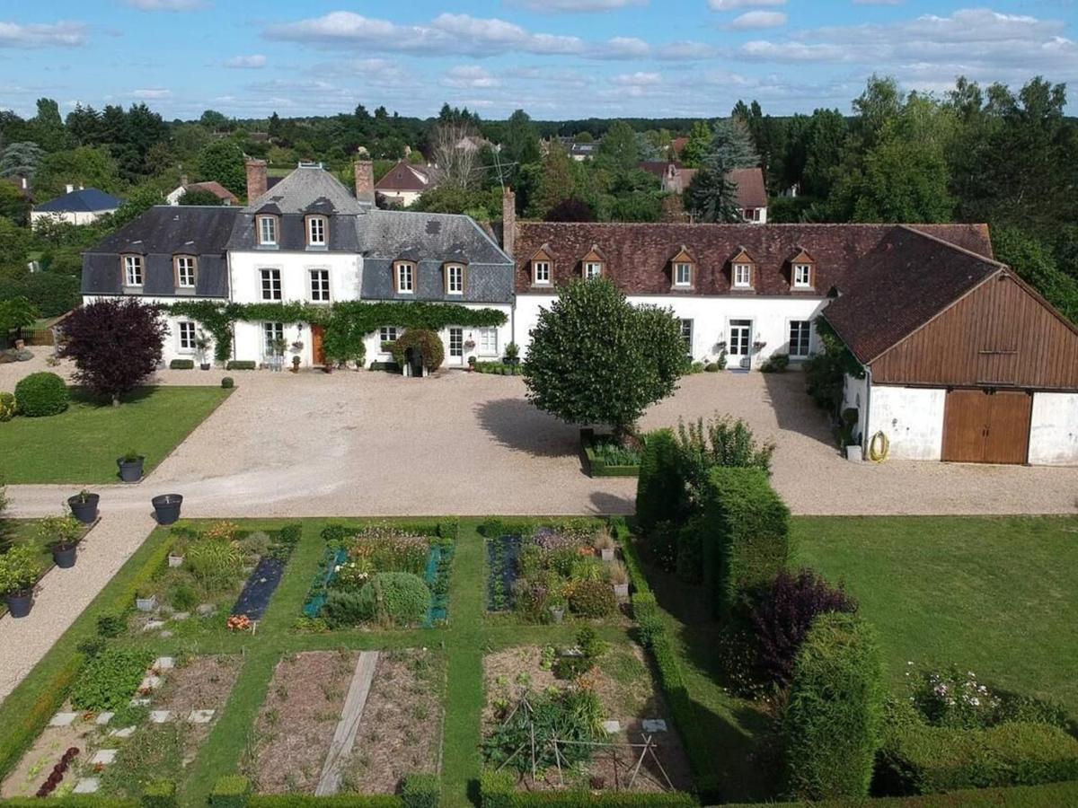 **Suite Familiale Spacieuse Au Coeur De La Foret De Montargis** - Fr-1-590-335 Paucourt Buitenkant foto